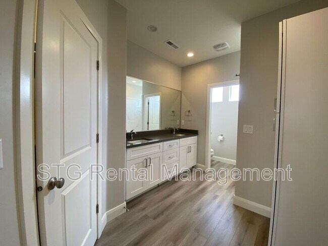 Building Photo - 4381 W 1200 S