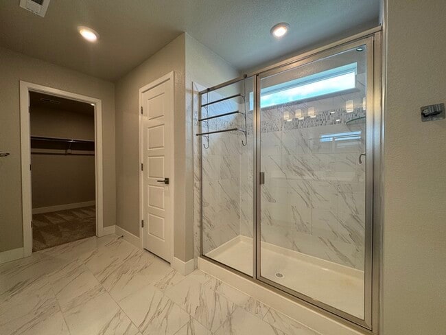 Building Photo - 13427 Broad Wing Dr