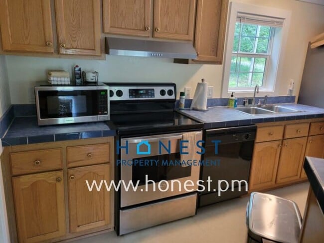 Building Photo - 107 Wood Land Dr