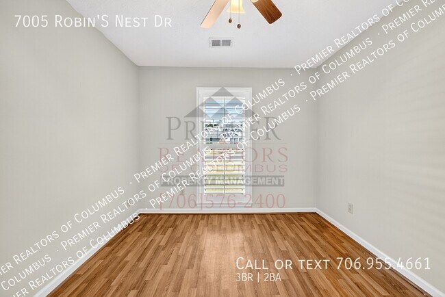 Building Photo - 7005 Robin's Nest Dr
