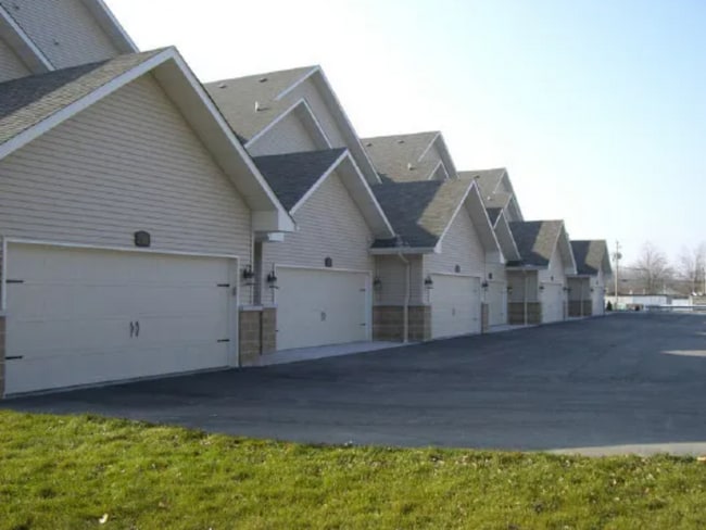 Building Photo - 161 Hawick St