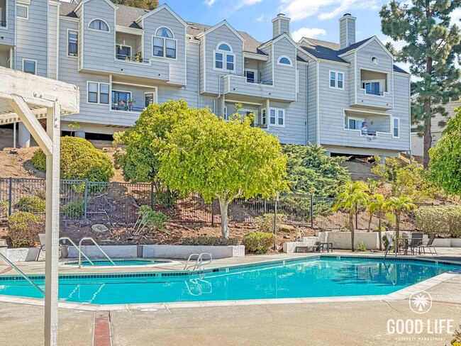 Building Photo - Modern 2-Story Split-Level Home with Commu...
