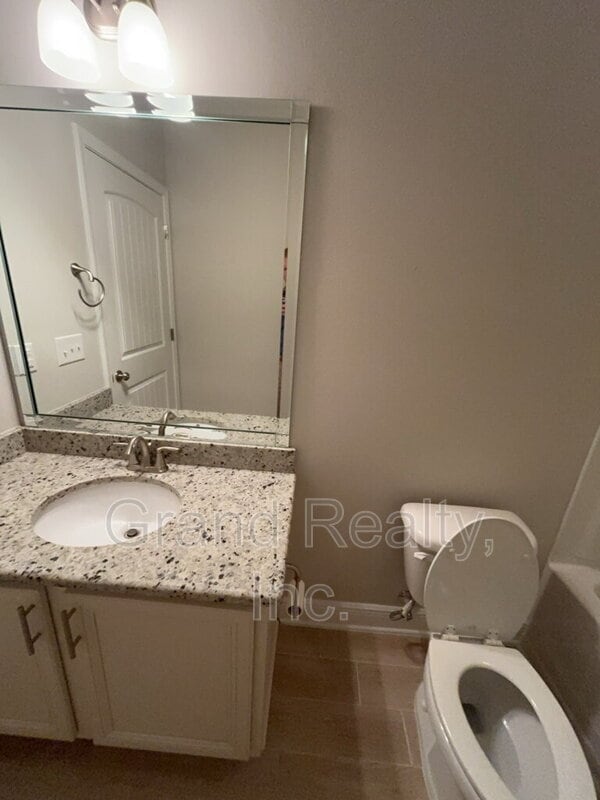 Building Photo - 2669 Gemstone Cir