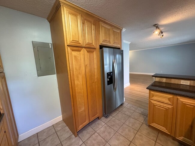 Building Photo - Move In Special! Coastal Creek Upstairs 2/...