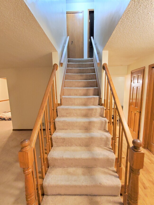 Building Photo - 6423 Plankton Dr