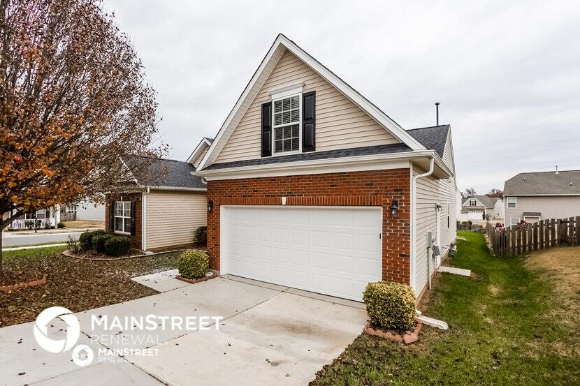 Building Photo - 7010 Dacian Ln