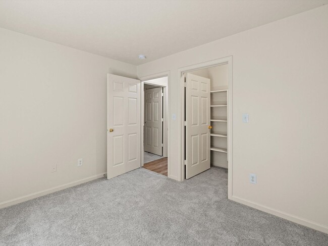 Building Photo - 3 Bedroom Limited Supply******Minutes from...