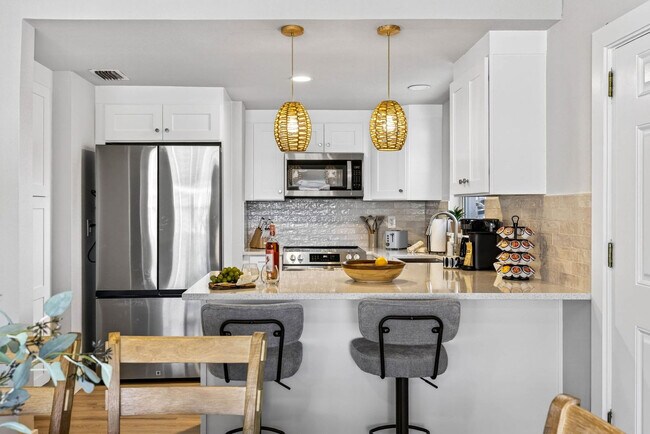 Building Photo - 153 Vista Hermosa Cir