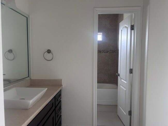 Building Photo - 2811 T.S Eliot Dr