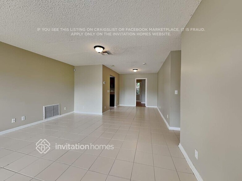 Building Photo - 9019 SW 9th St