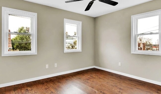 Building Photo - Bright 3 Bedroom, 2 Bath Home In East Pennsboro!