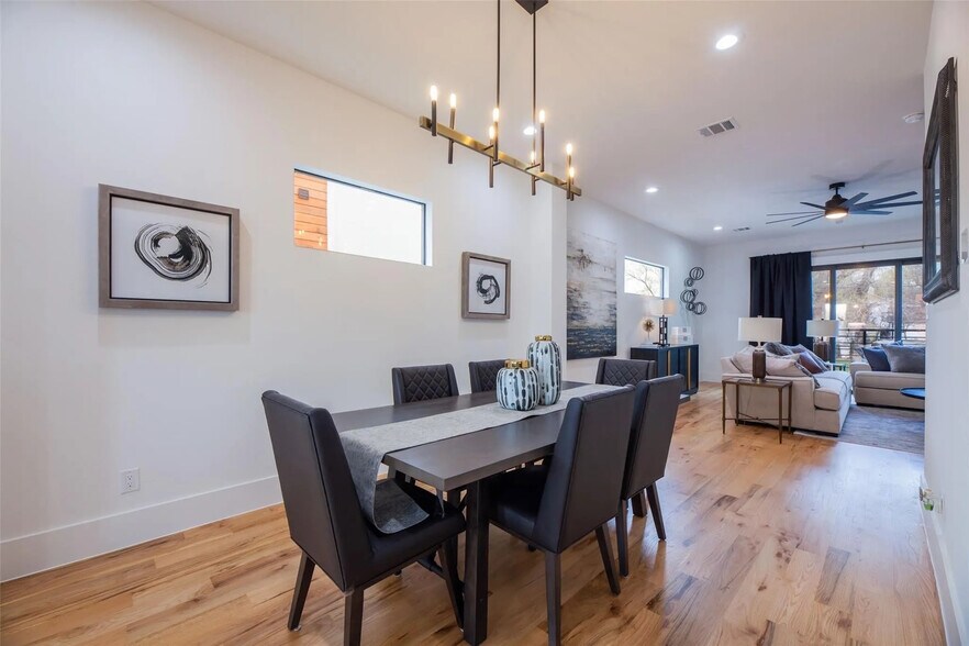 Building Photo - Room in Duplex on Avenue L