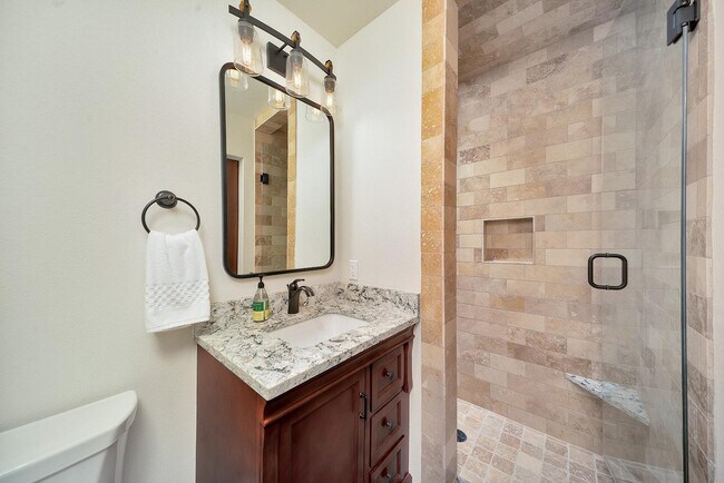 Building Photo - 280 Mahoney Dr