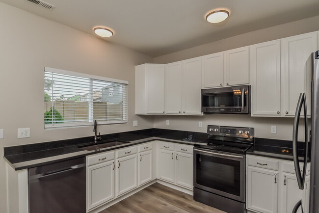 Building Photo - 7740 Barn Owl Dr