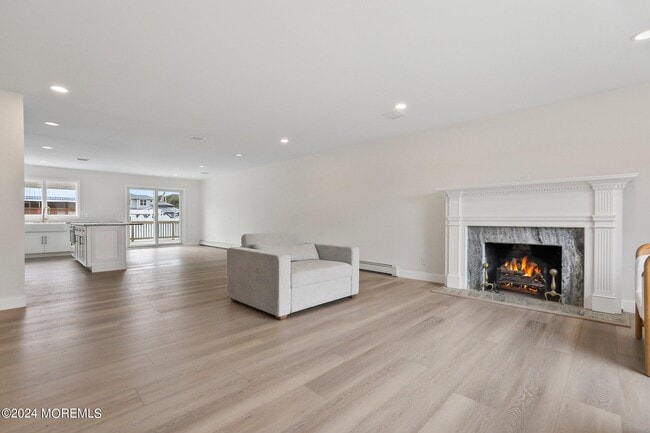 Building Photo - 1419 Joseph St