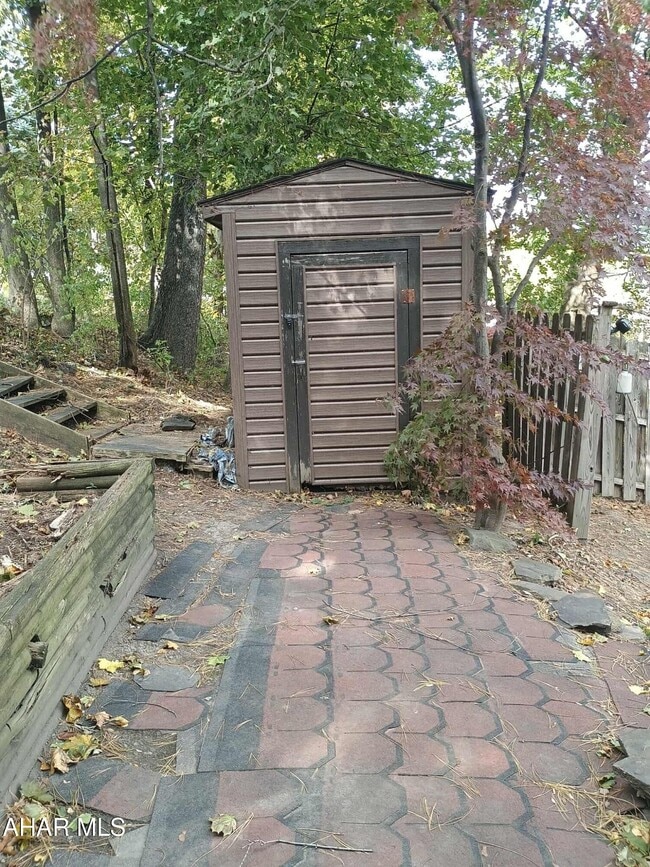 Building Photo - 106 Ruskin Dr