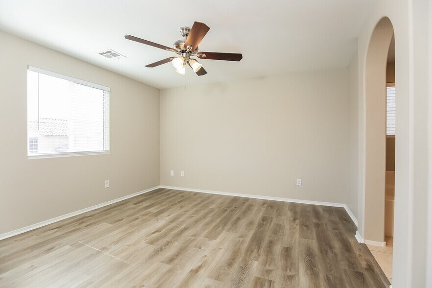 Building Photo - 10617 Bear Lodge Ct