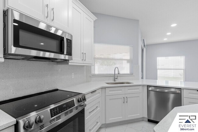 Building Photo - 45 Bruning Ln