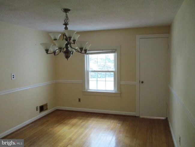Building Photo - 6531 Windham Ave