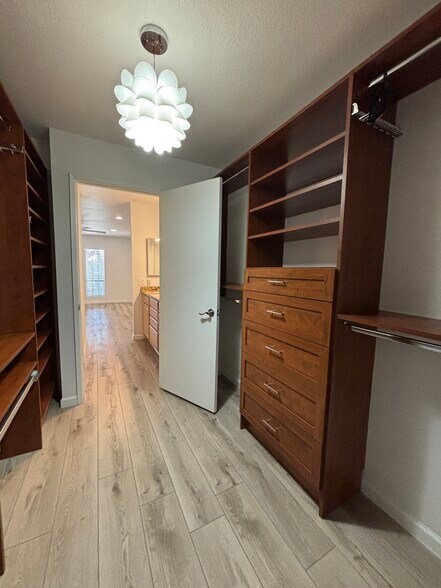 Main Bedroom Closet - 5221 N 24th St