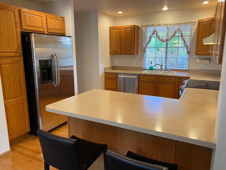 Building Photo - 4794 S Cathay Ct