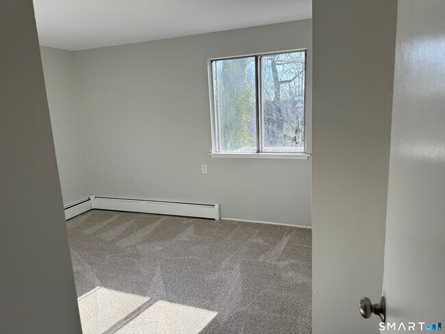 Building Photo - 7 McAllister Ave