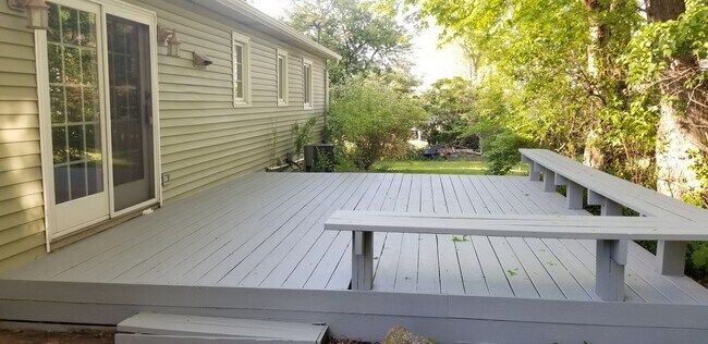 Building Photo - Now Leasing for May 2026!