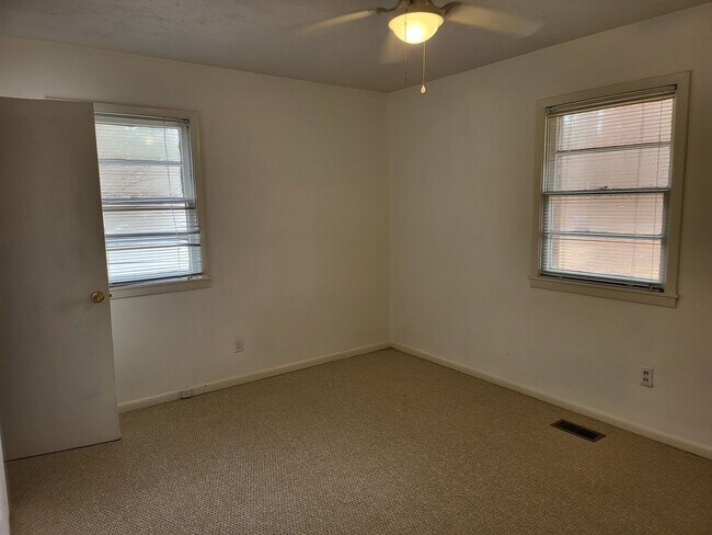Building Photo - 1409 Union Chapel Rd