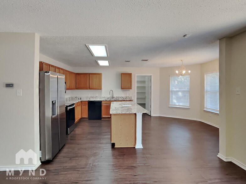 Building Photo - 316 Willow Oak Dr