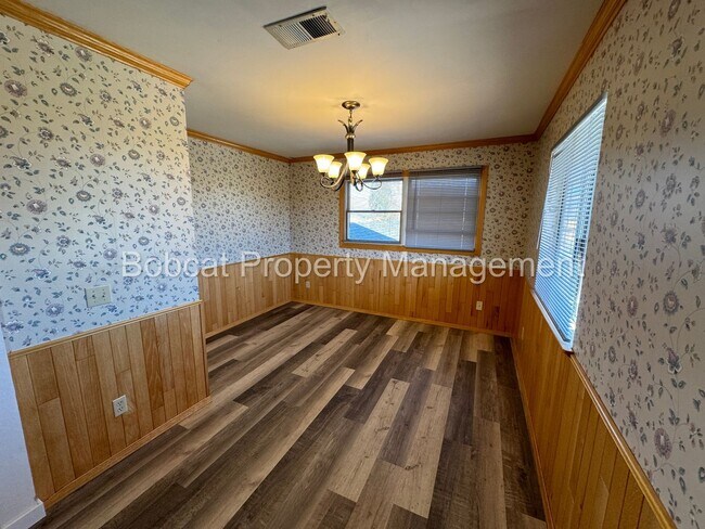 Building Photo - Unique Duplex on the South Side of Carson City - Near Tons of Shopping