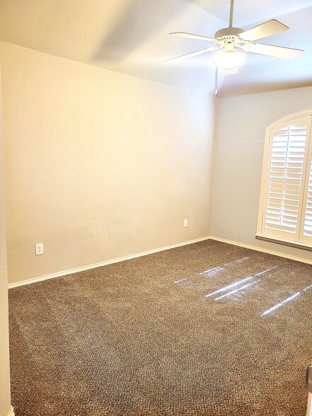 Building Photo - 4501 Aspen Glen Rd