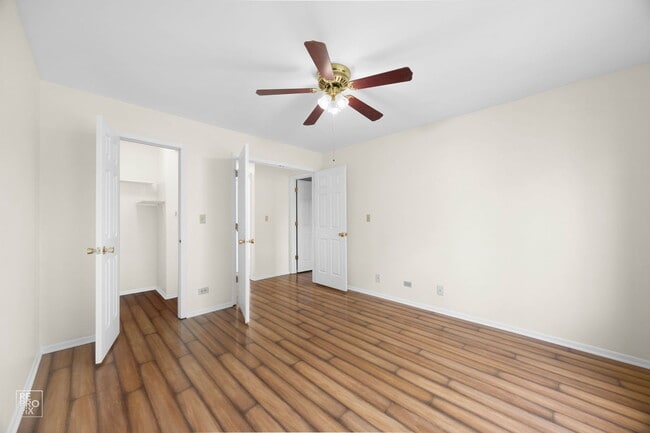 Building Photo - 7922 Knottingham Cir
