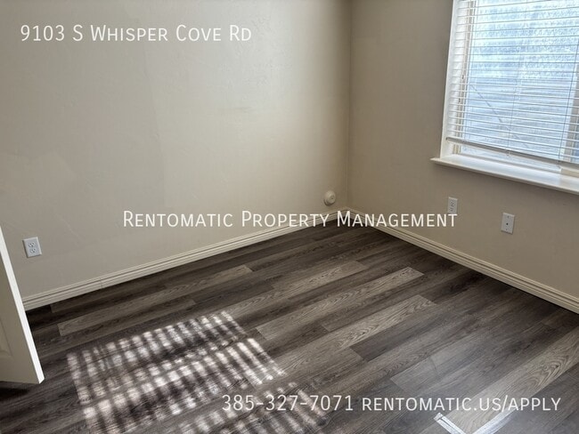 Building Photo - 9103 Whisper Cove Rd