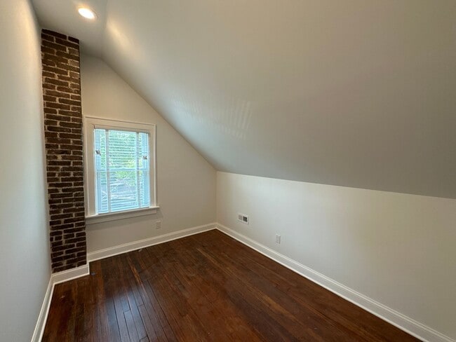Building Photo - 2067 N 4th St