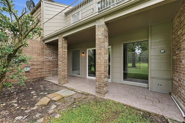 Building Photo - 8001 Rebawood Dr