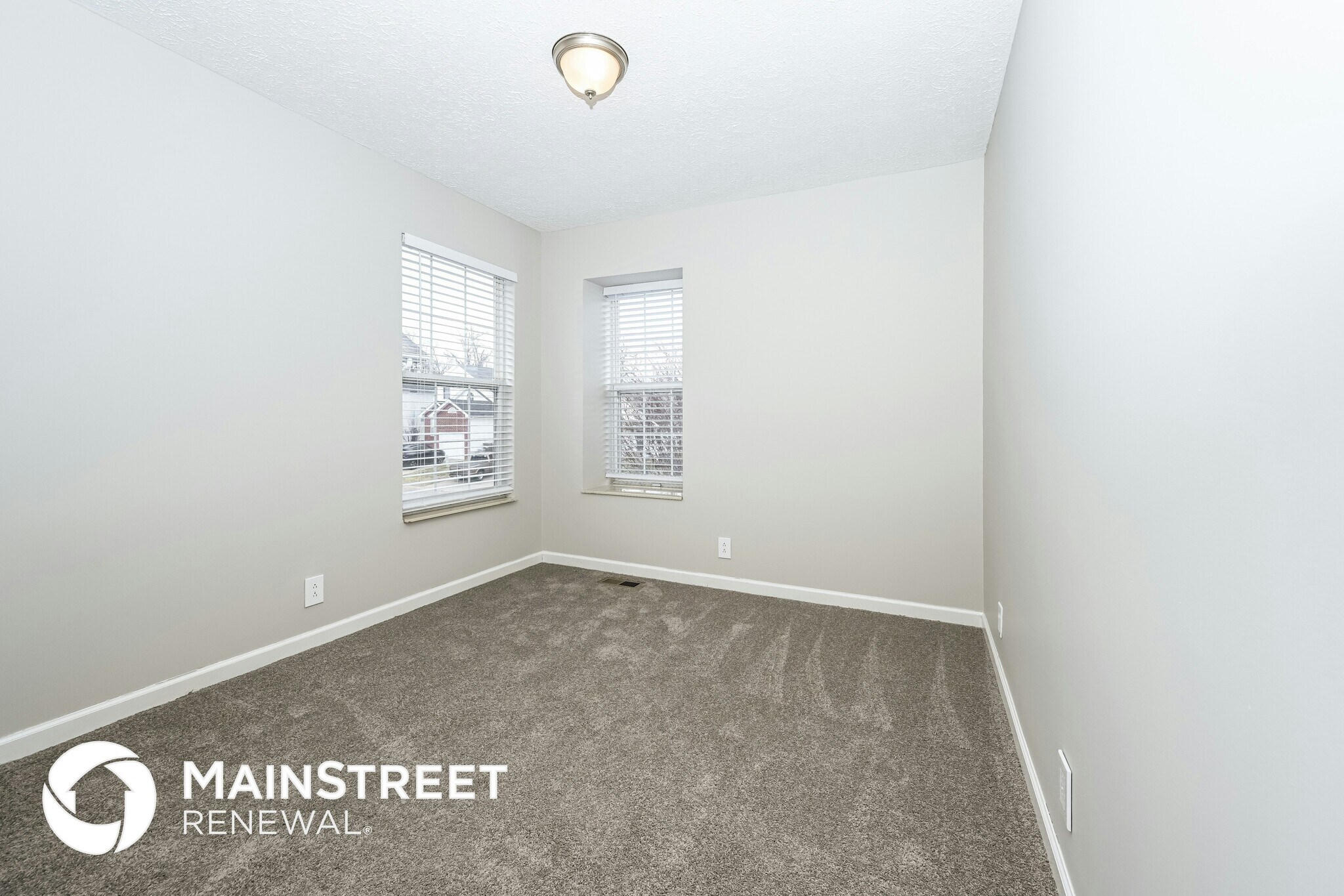 Building Photo - 3028 Glenboro Dr