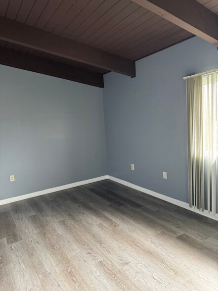 Building Photo - 11346 Cherry Hill Rd