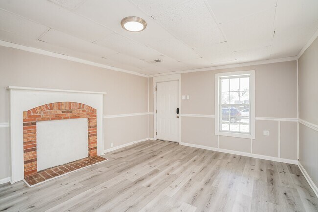 Building Photo - 820 Penn St