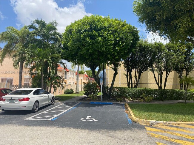 Building Photo - 8590 NW 3rd Ln