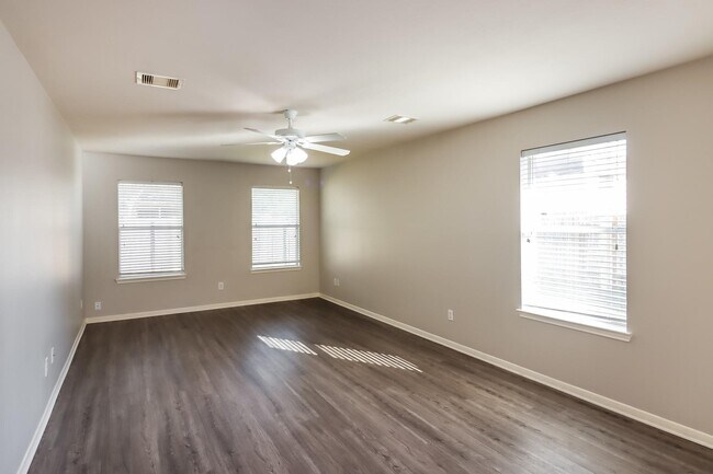 Building Photo - 8530 Windy Thicket Ln