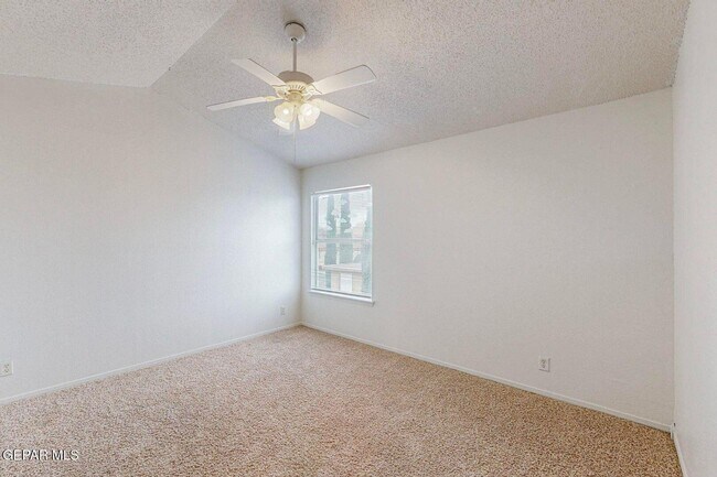 Building Photo - 4409 Loma Clara Ct