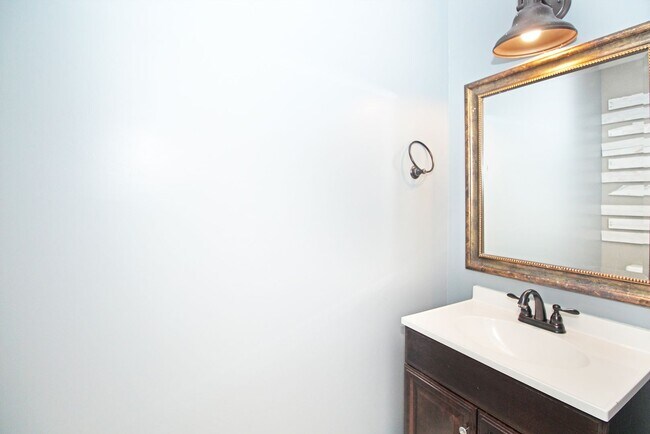 Building Photo - Spacious 4BR Pool Home on Quiet Cul-de-Sac in Wellington