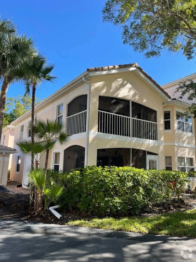 Building Photo - 1096 Woodshire Ln