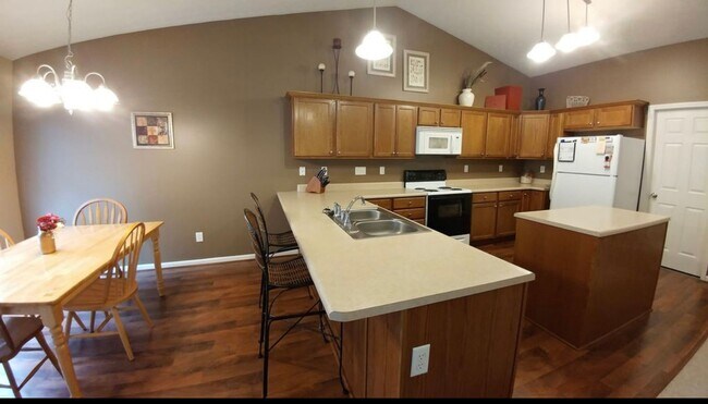 Building Photo - Spacious 3-Bedroom Ranch Near Purdue with Lawn Care, Snow Removal & Trash Included