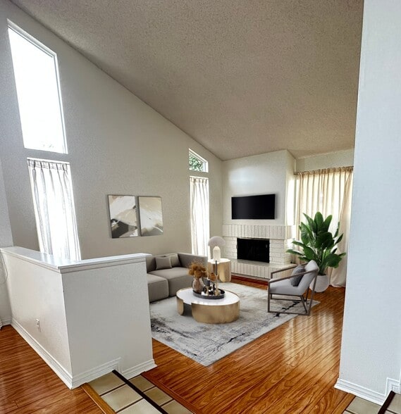 Step Down Living Rm - 4039 Lamarr Ave