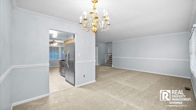 Building Photo - Lovely 4 BR/2.5 BA Split-level in Quite Ne...