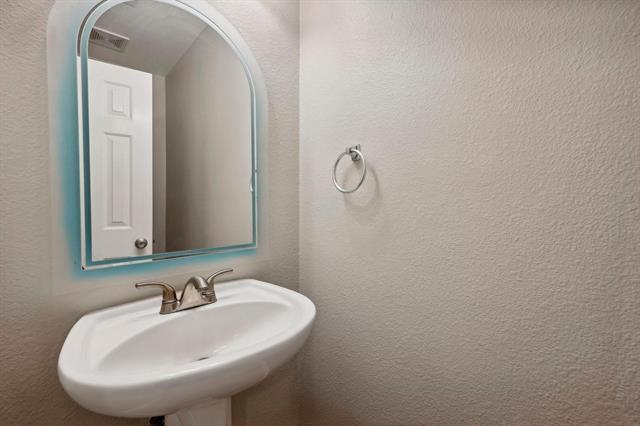Building Photo - 12319 Ridgetop Cir