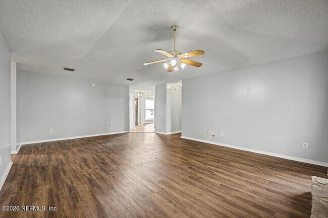 Building Photo - 8472 Bandera Cir W