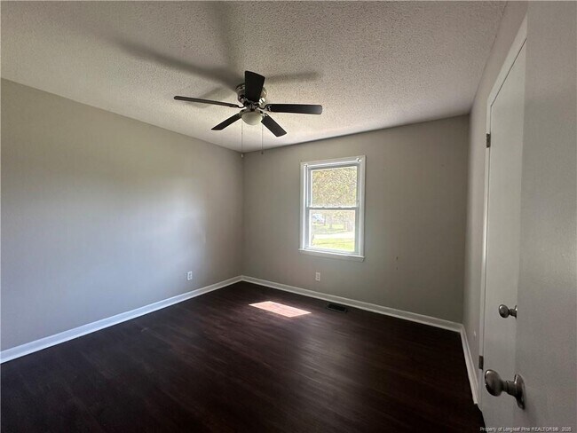 Building Photo - 707 Zircon Ct