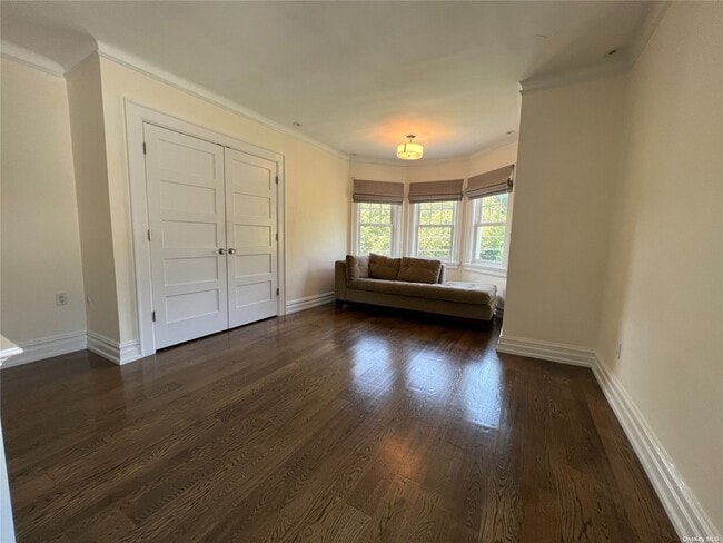 Building Photo - 36 Midland St